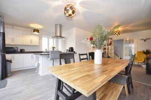 Photo 25- click for photo gallery